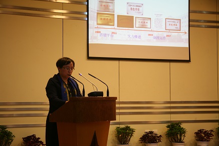 E:\教科院工作 (G)\桌面文件\2017年下半年\10月\全市研讨活动 心检报告撰写 武汉一初\IMG_涂校长.jpg